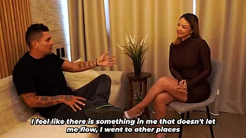 Big Tits Psychologist Fucks Muscular Patient in Therapy Session