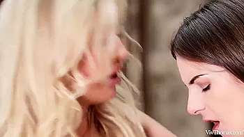 Cayla Lions & Stella Cox Art Of Kissing Lesbian Sex