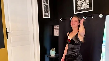 Abby, 20 years old, graphic designer in Vannes! - Jacquie et Michel TV