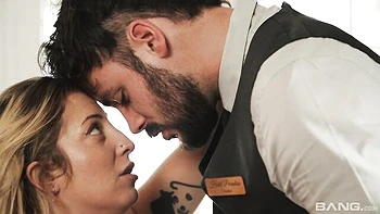 Gorgeous sideways pose fuck with a long-legged blonde Venom Evil