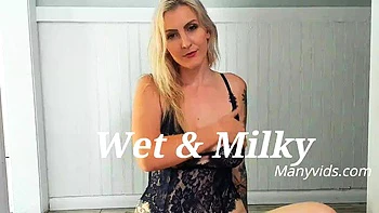 Big boobs milf masturbating