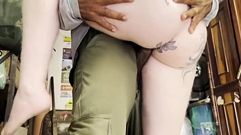 Marcio Baiano And Lorrany Exotica - Esposa Puta So Deixou O Marido Corno Sair Pro Trabalho E Foi Conversar Com O Pedreiro Pelada