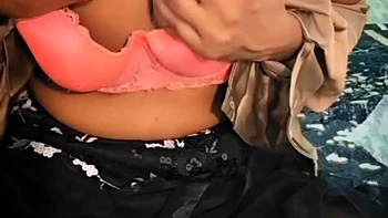 Kerala Mallu Hot Wife Izha Malayalam Dirty Talk Strip Fingering