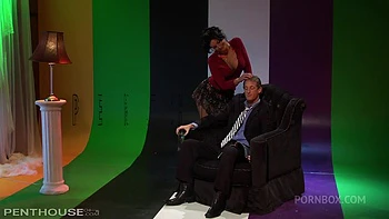 Penthouse Milf mit großen Titten - Folge 2