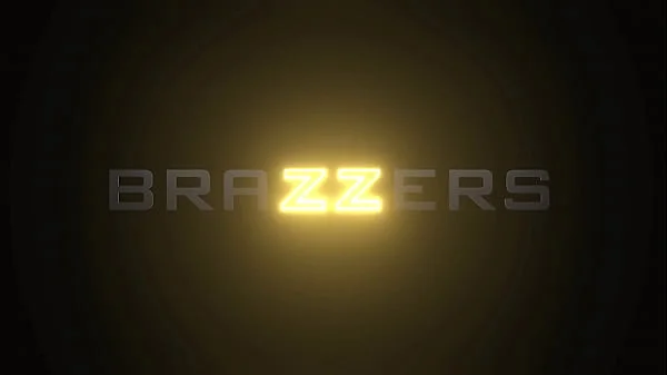 Stretching Out Siennas Ass - Sienna Day / Brazzers / stream full from www.brazzers.promo/danny