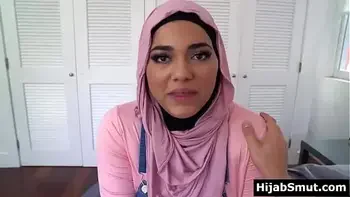Thick muslim teen looses virginity to her stepuncle