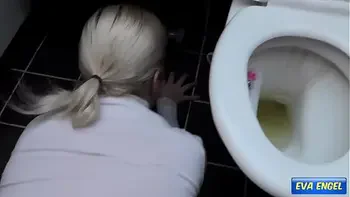 EVA ENGEL: Pervy piss and fuck session on the toilet with stepdad