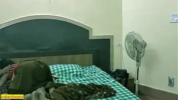 Indian Bengali stepmom hot rough sex with teen son! with clear audio