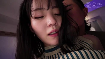 Минет с языком и ручная от сексапильной красотки