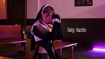 Threesome interracial hardcore de June Lovejoy avec creampie