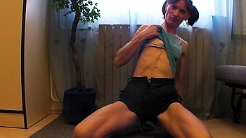 Skinny Gina’s wild pigtails get fucked raw in amateur vid