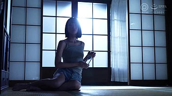 Стройная азиатка трахается