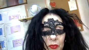 Italian amateur chick shoves black dildo, dirty talk solo