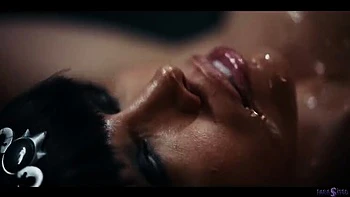 Blondes Elfenmädchen fickt Octokuro mit Gedankenkontroll-Parasit - lesbischer Hardcore