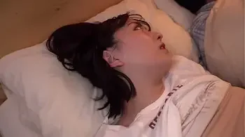 旦那が一服している短い時間で、義理の息子に毎日10発以上中出しされています…。 鈴木真夕