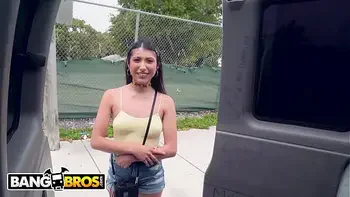 BANGBROS - Incredulous Director Can't Believe Tyler Steel Fucked Penelope Woods In The Ass