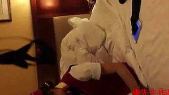 Китайская стюардесса сосет, любительское видео