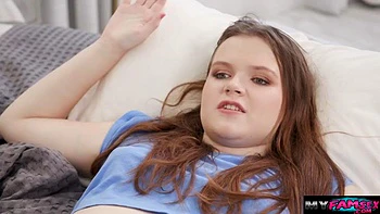 My Slutty Stepcousin Lets Me Eat and Fuck Her Pussy