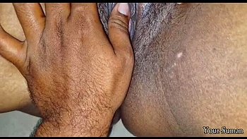 Stiefmutter fickt Stiefsohn Doggy für neues Party-Kleid