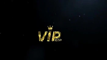 Pissing lésbico de salto alto com Antonia Sainz e Brittany Bardot