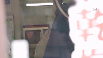 Perrita asiática vaga Aika Yumeno tetas grandes creampie