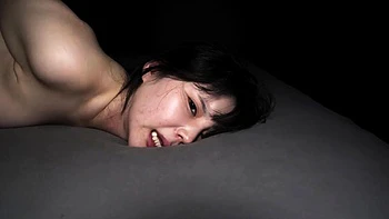 Du stöhnst zu geil, um beim Blowjob aufzuhören