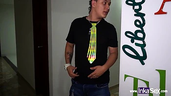 Ich betrüge meinen Mann mit seinem besten Freund auf der Silvesterparty