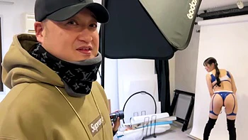 Irmã Magra e Mais Velha Cavalgando Forte