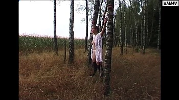 Milf alemã escrava com peitos enormes no BDSM