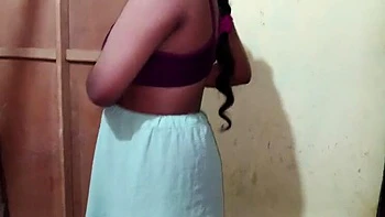 Tamil Stepsister Gets Hard Doggy Fuck by Stepbrother & Cum on Feet