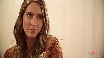 Busige rothaarige Teenlesben Jayden, Cadence & Freya