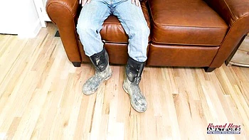 Belle milf pulpeuse Lee, poilue en anal et fellation