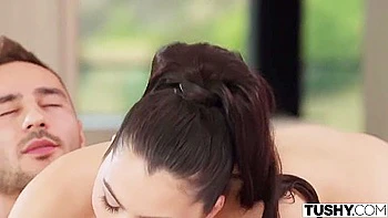 Valentina Nappi fode anal com peitões e bunda grande