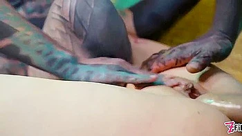 Adorable Anuskatzzs con dildo, anal y cunnilingus