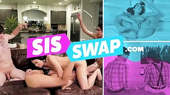 Sexy milf hace felación profunda con tetas grandes