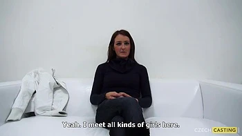 Adolescente morena peituda pequena Babeta 3496 foda hardcore