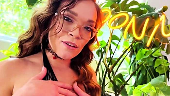 Katie Kush Can't Resist Big Cock Blowjob