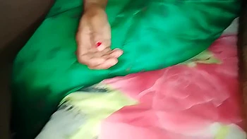 Mallu chupa o pau do marido em POV