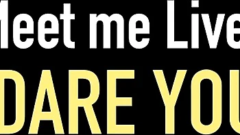 Джулия Энн дрочит с огромными фейковыми сиськами