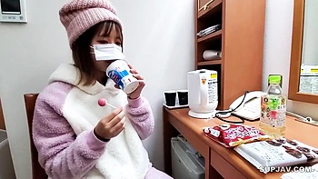 Casting asiatique teen avec tentation en POV