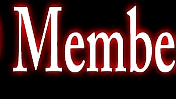 Threesome quente com os peitos grandes de Charlee Chase