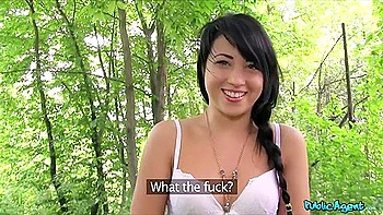 Русская эбони девушка трахнута на природе с жёстким догги