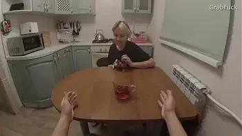 Пришёл в гости к и узнал что она снимается в порно.