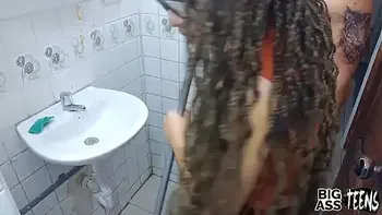 I horny and fuck my stepsister who has a big ass and I cum in her mouth Xvideos Big Ass