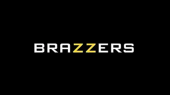 Garage Banned - Ashlyn Peaks, Zoey Sinn / Brazzers  / stream full from www.zzfull.com/bann