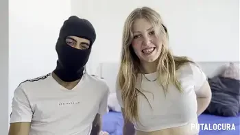 PutaLocura - Pareja interracial Claudia García y Gary Black teniendo sexo cerdo