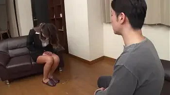 クレーム処理に来た美熟女OLに悪戯してヤッた - 玲奈　1